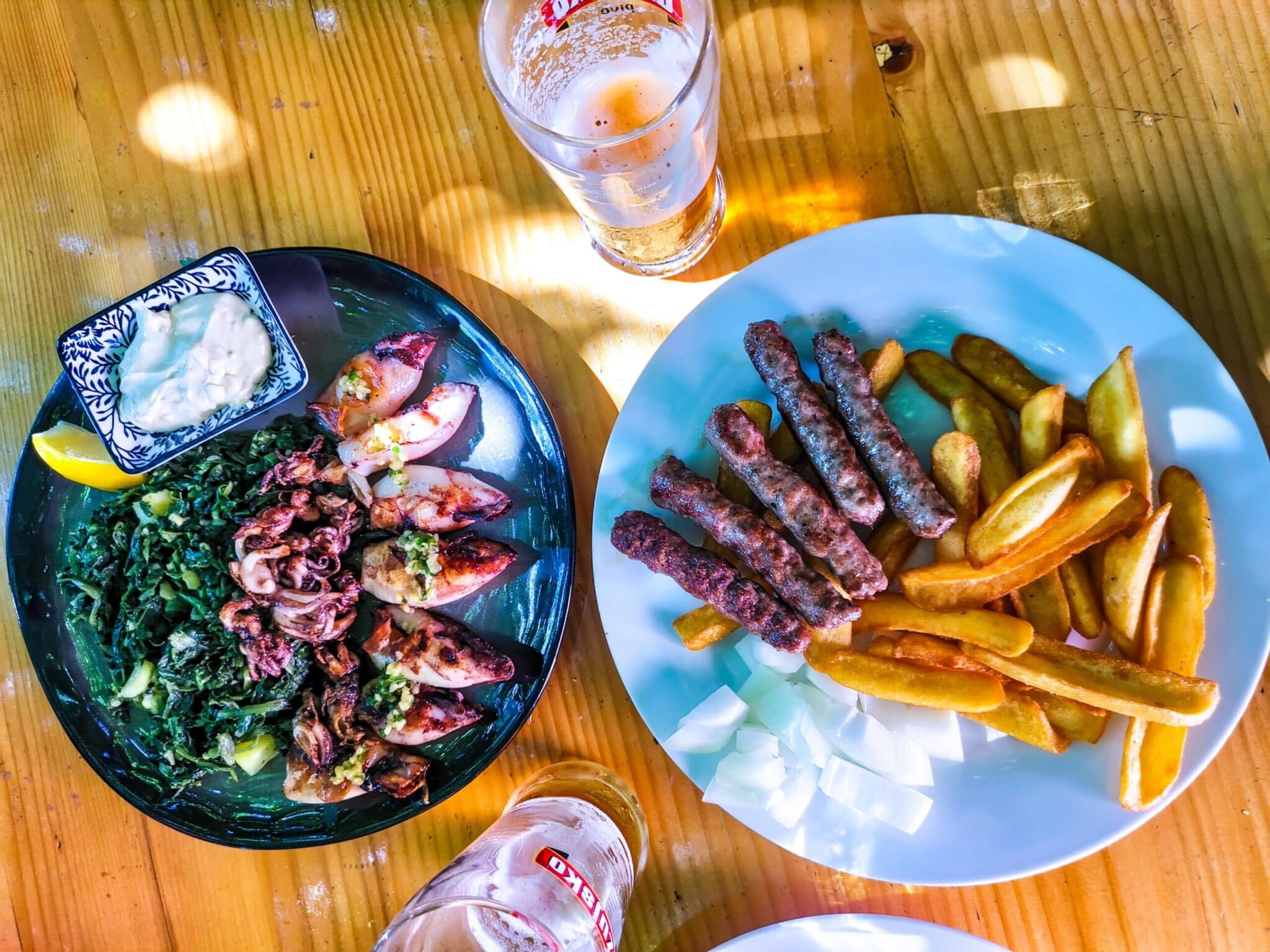 Calamari fritti e cevapcici al Maslina a Dignano Calamari fritti e cevapcici al Maslina a Dignano