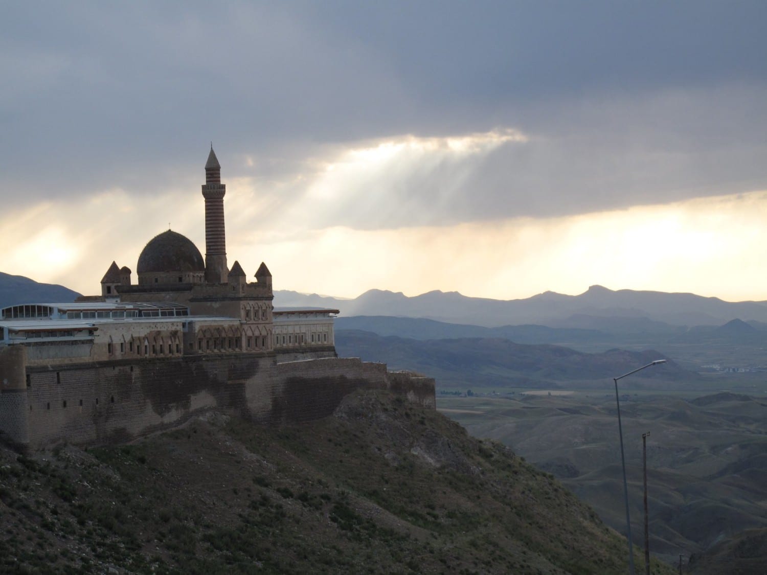 sulle strade levante sulle strade levante