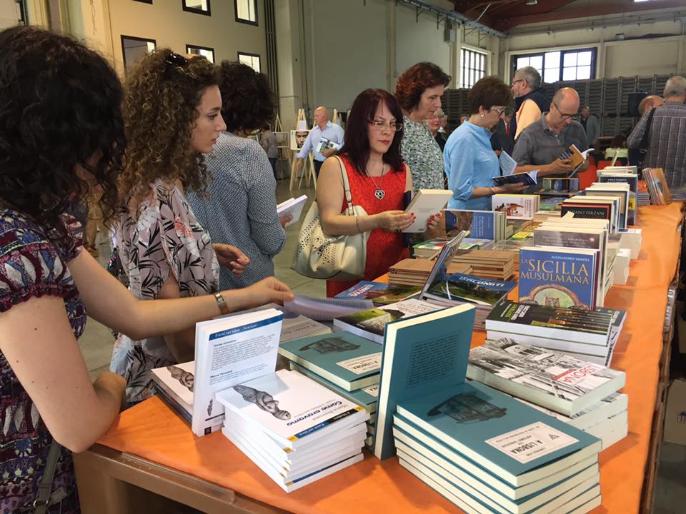 sulle strade stand sulle strade stand