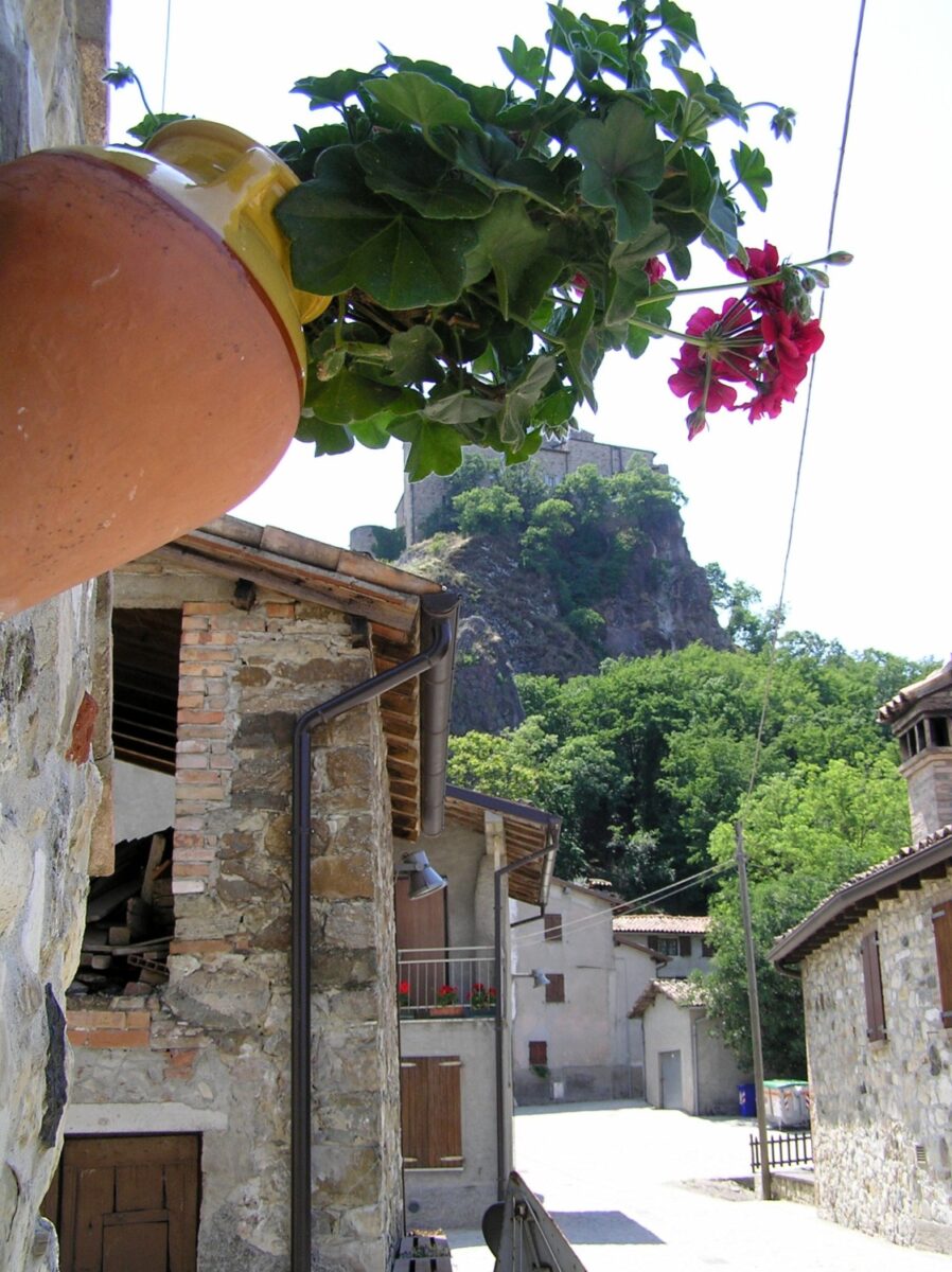 castelli matilde di canossa castelli matilde di canossa