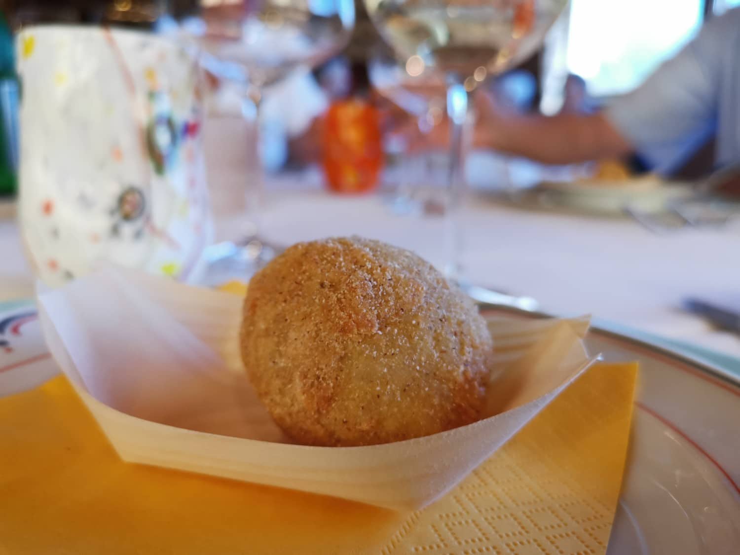 Arancini di riso, porcini, Pitina e Cipolla di Cavasso Arancini di riso, porcini, Pitina e Cipolla di Cavasso
