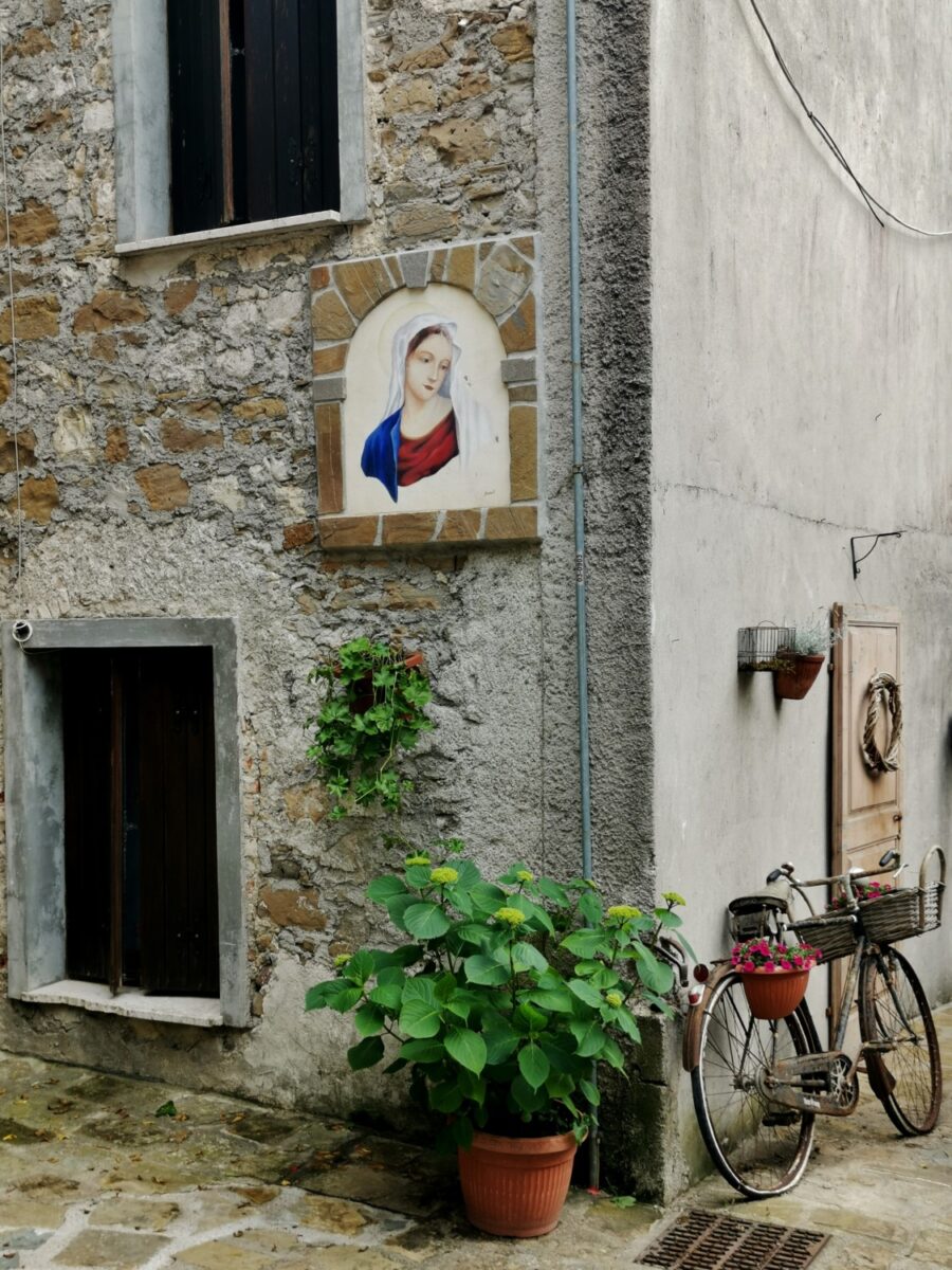 Scorcio di Poffabro Scorcio di Poffabro