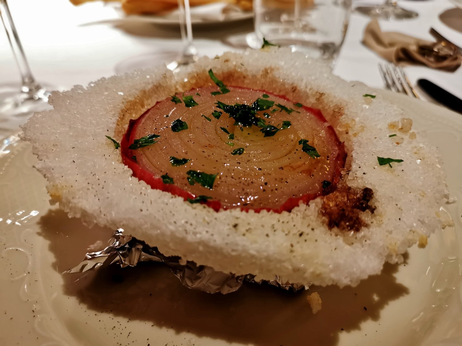 cipolla rossa di Cavasso Nuovo cotta nel sale cipolla rossa di Cavasso Nuovo cotta nel sale