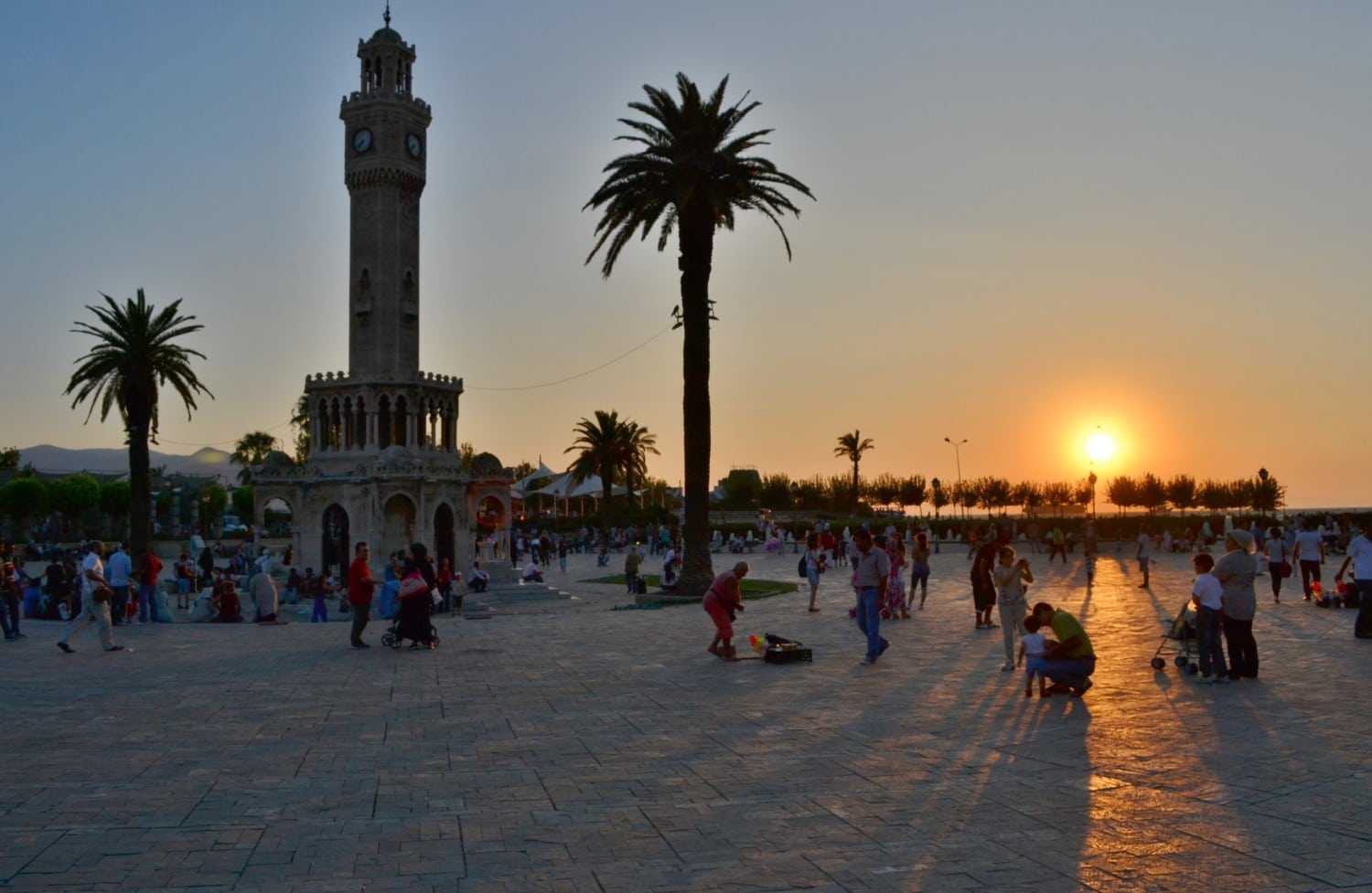 Konak Square al tramonto Konak Square al tramonto