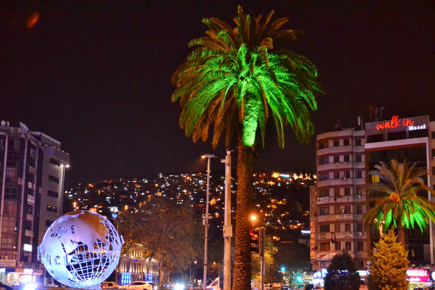 Smirne by night Smirne by night