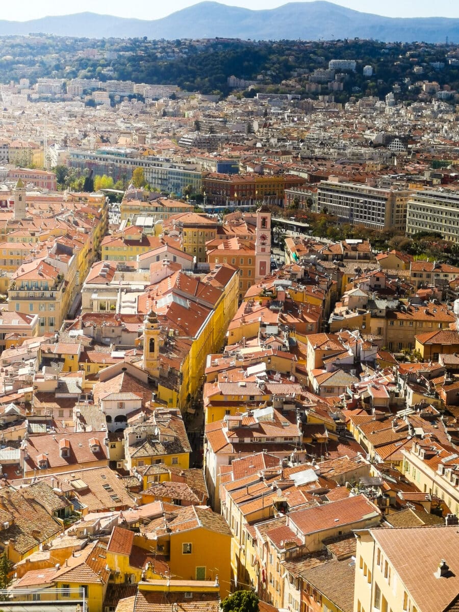 Vista del centro storico dalla collina del Castello Vista del centro storico dalla collina del Castello