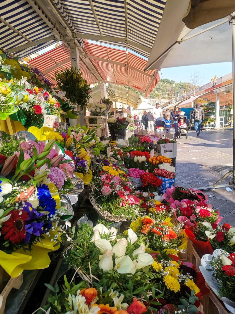 Il mercato dei fiori Il mercato dei fiori