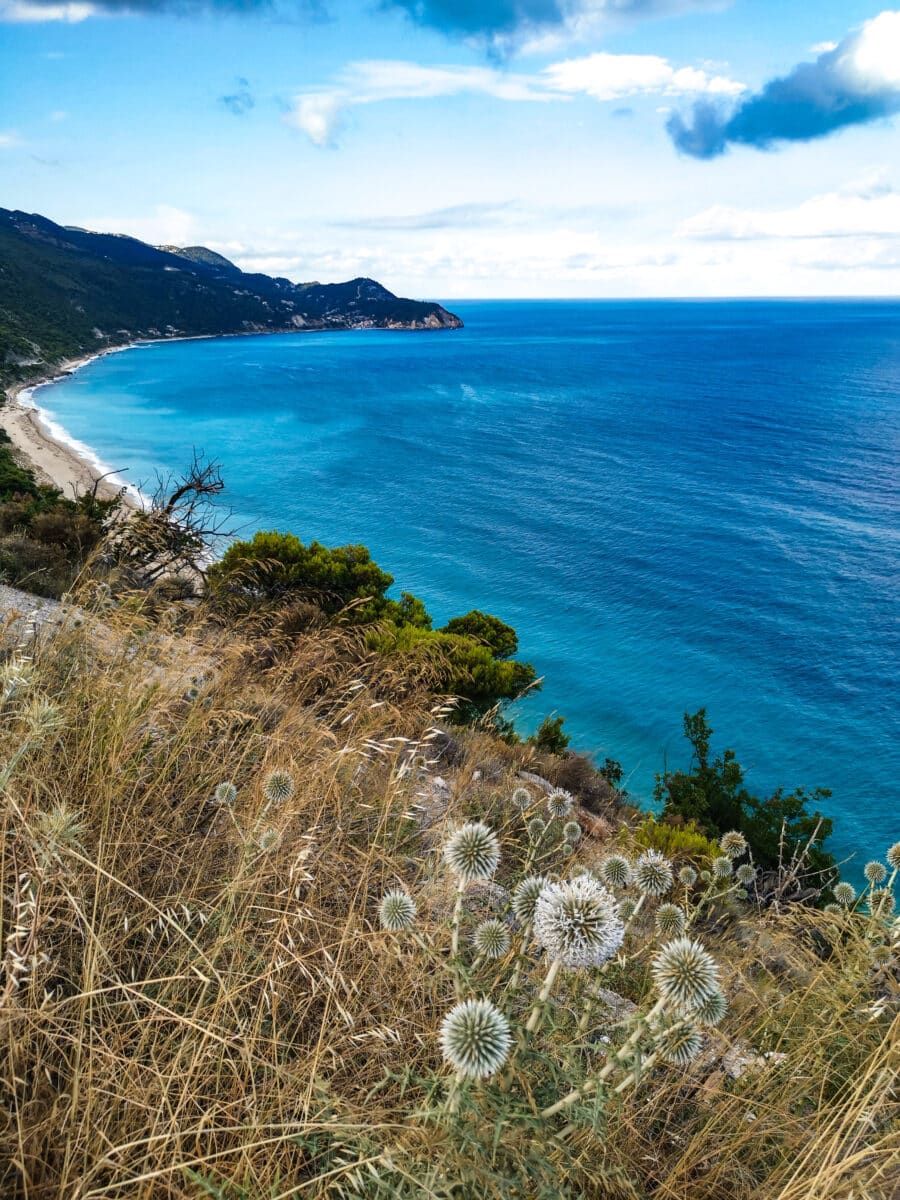 Scorcio della costa nord occidentale di Lefkada Scorcio della costa nord occidentale di Lefkada