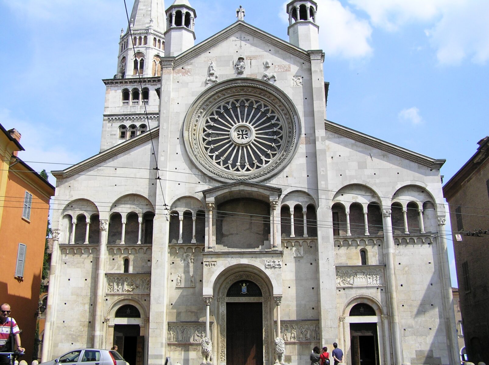 La facciata del Duomo La facciata del Duomo