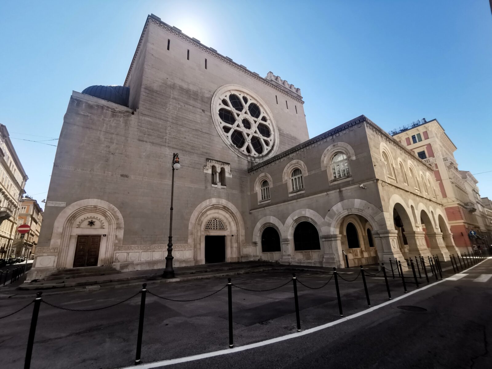 La Sinagoga La Sinagoga