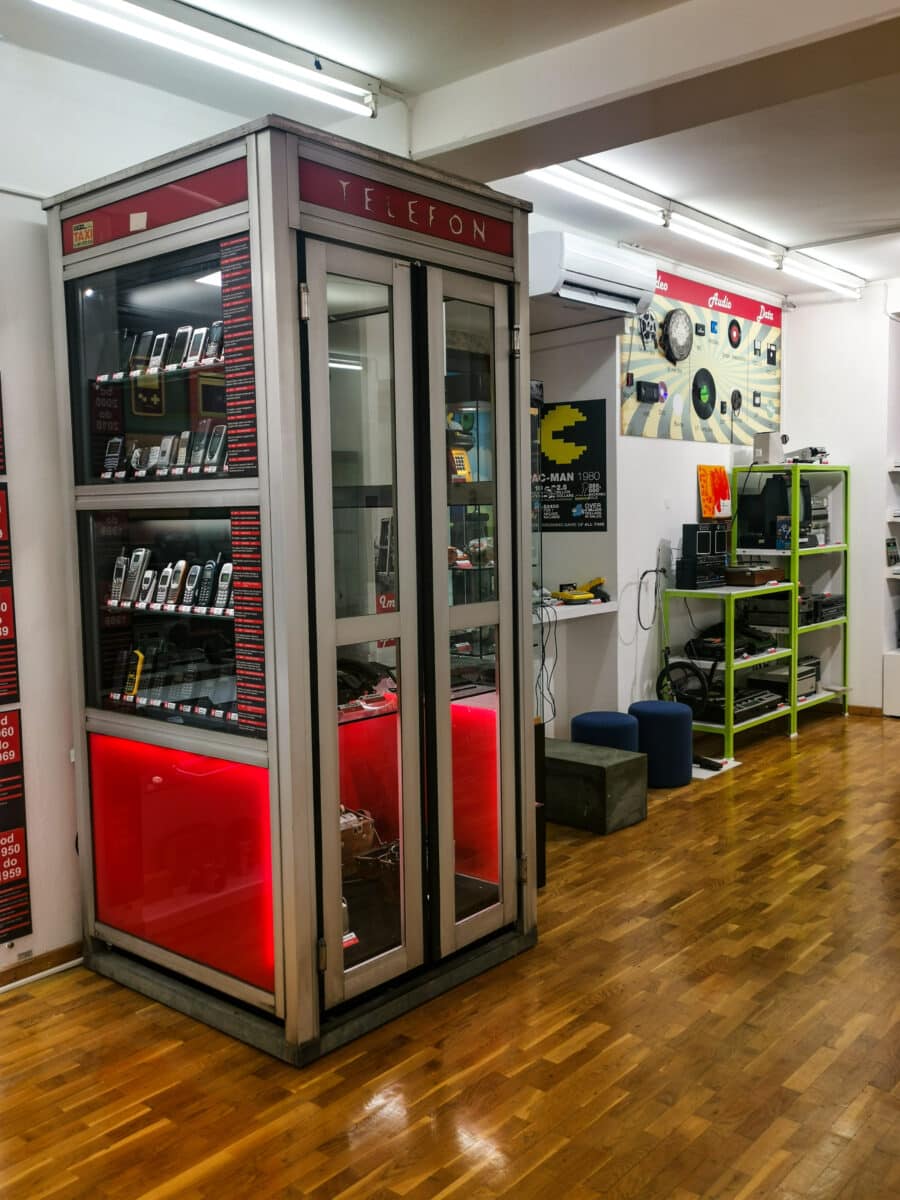 La mostra degi oggetti InDimenticabili a Villa Bartolomei La mostra degi oggetti InDimenticabili a Villa Bartolomei