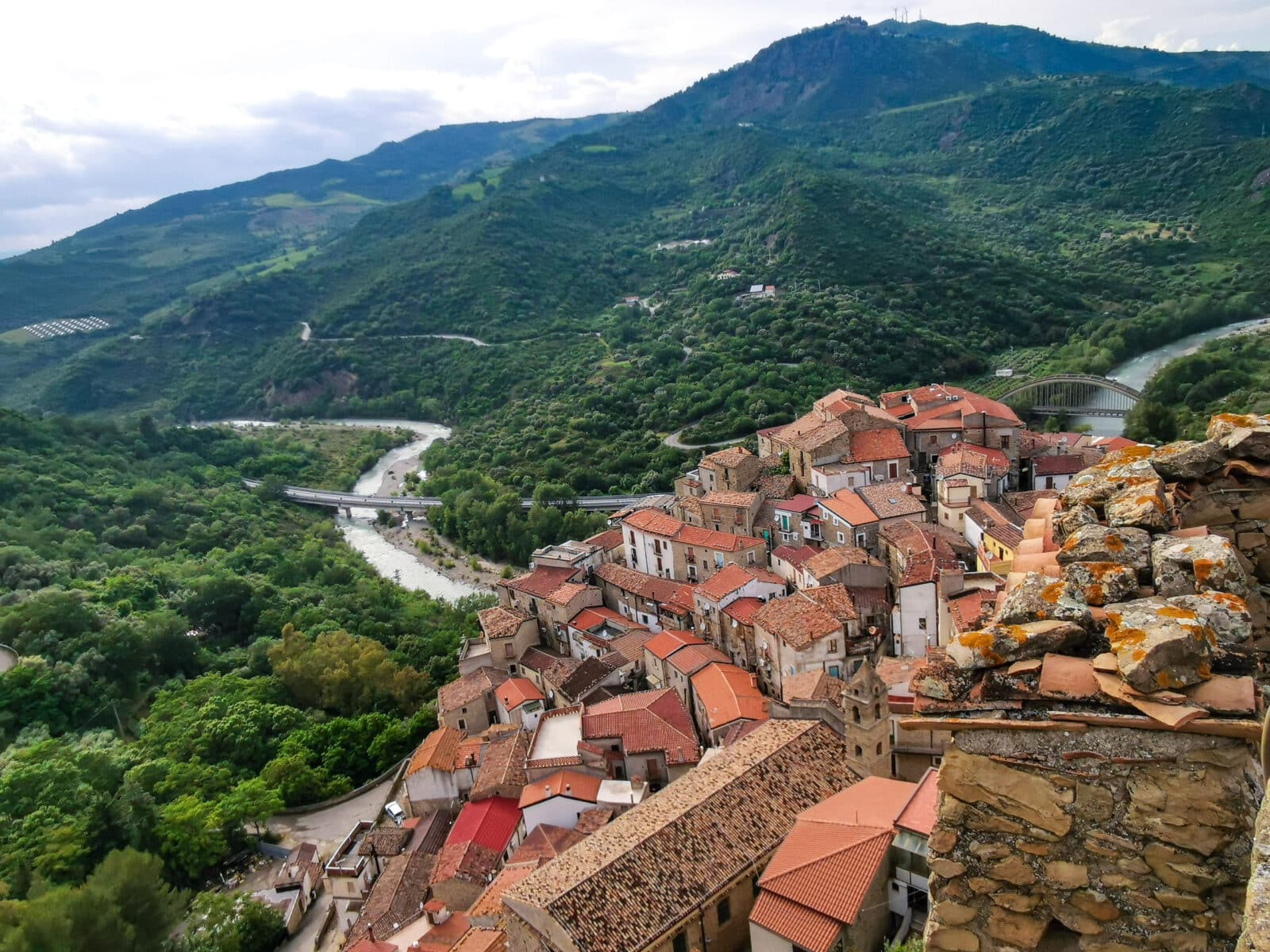 Il borgo di Vlasinni dall'alto Il borgo di Vlasinni dall'alto