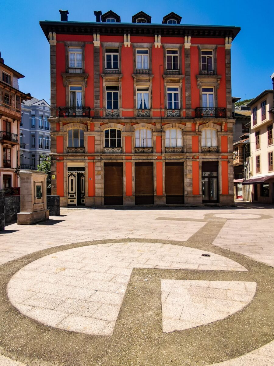 Palazzi del centro storico di Luarca Palazzi del centro storico di Luarca