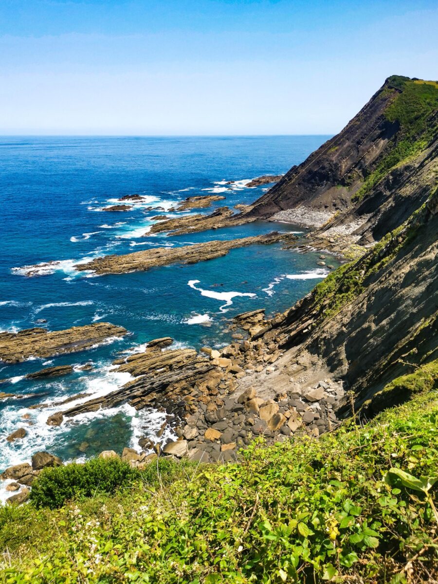 Scorcio sull'oceano a Ribadesella Scorcio sull'oceano a Ribadesella