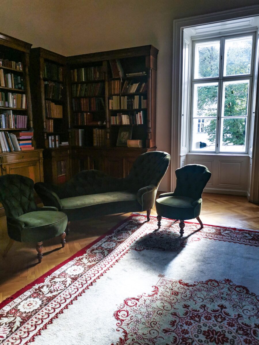 La Biblioteca di Ravne La Biblioteca di Ravne