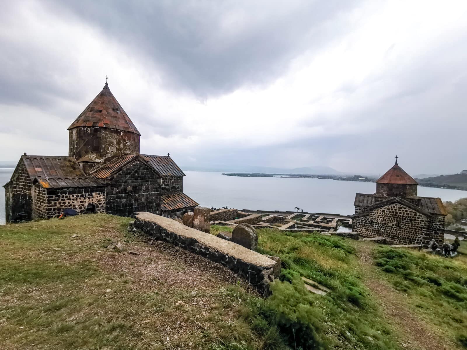 Il complesso monastico di Sevanavank Il complesso monastico di Sevanavank