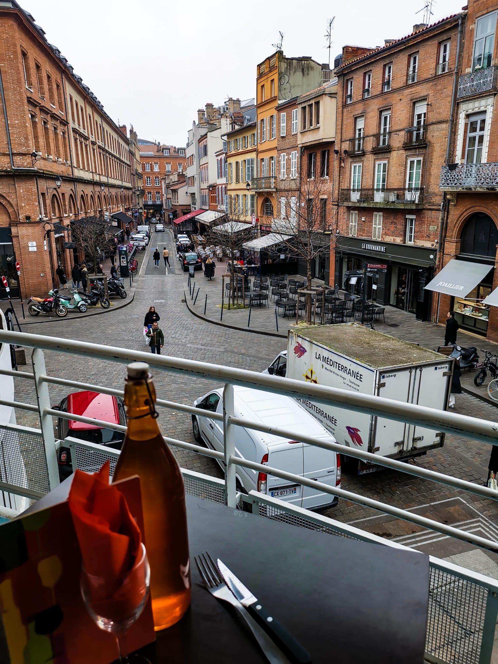 Vista dalla terrazza del primo piano del mercato coperto Vista dalla terrazza del primo piano del mercato coperto