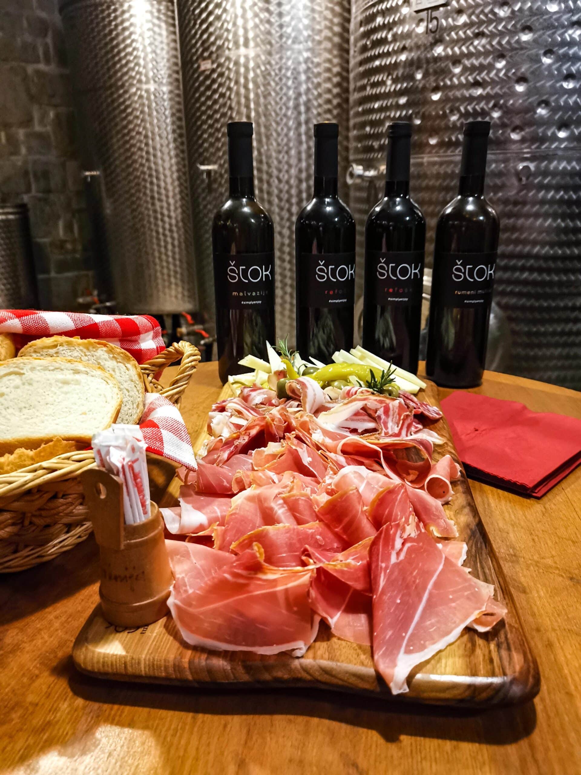 Degustazione nella cantina Štok Degustazione nella cantina Štok