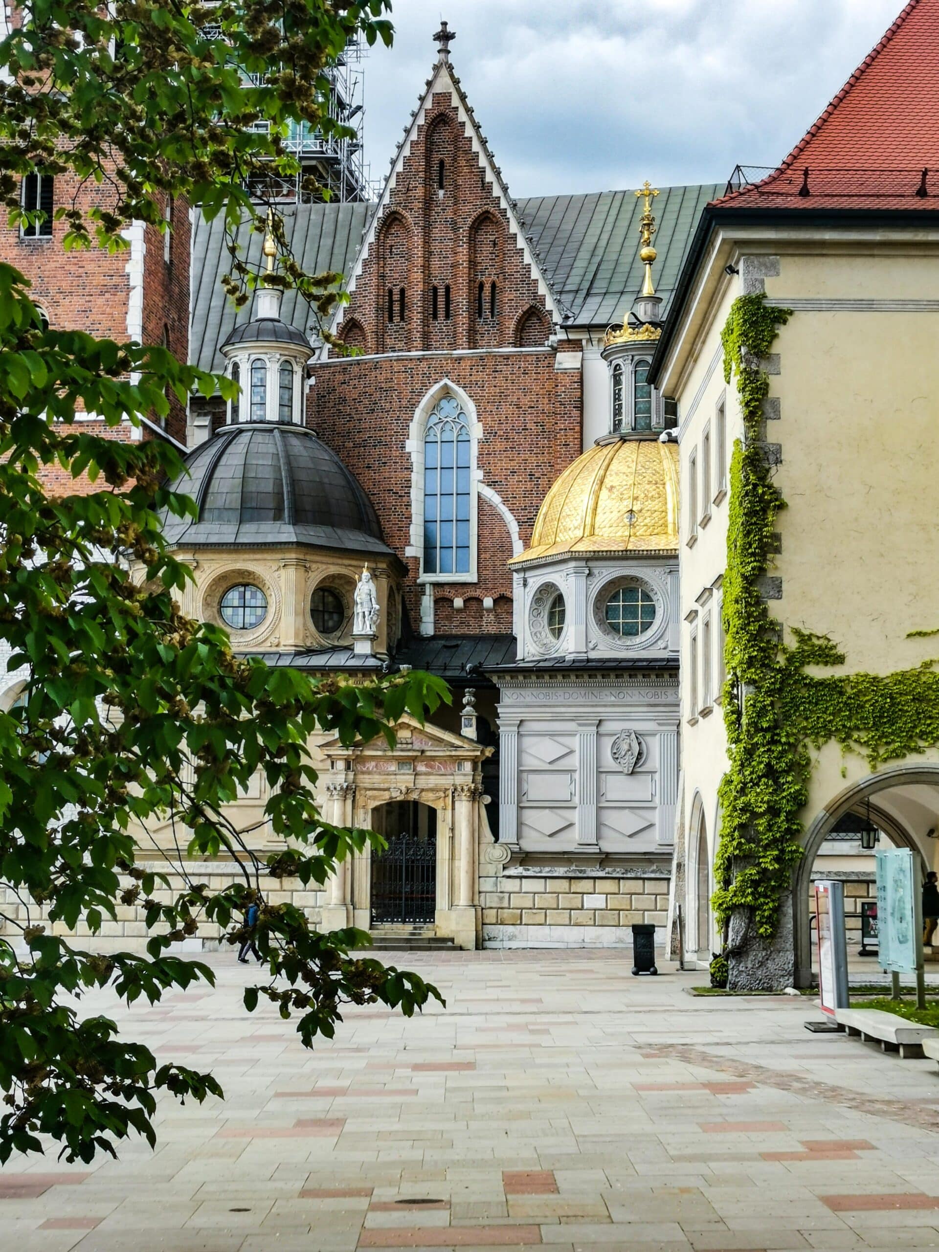La cattedrale sulla collina del Wawel La cattedrale sulla collina del Wawel