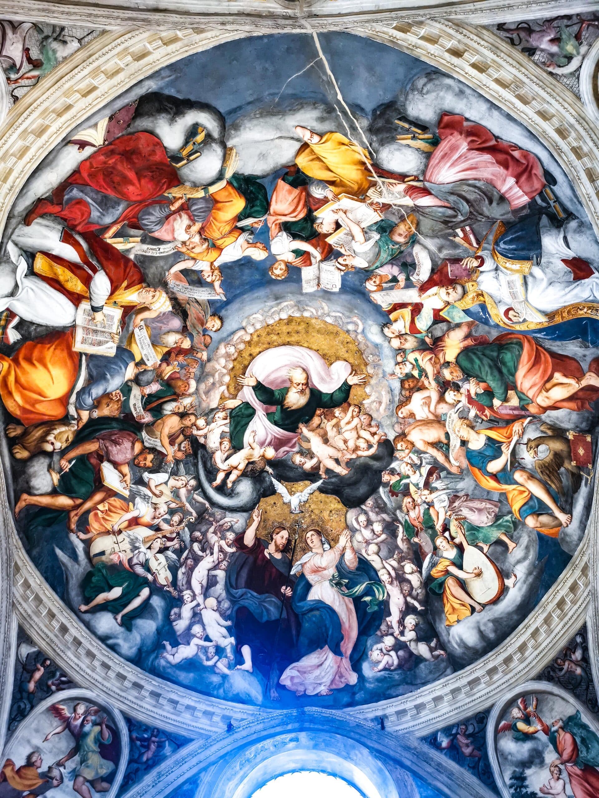 La cupola affrescata della chiesa di Santa Maria dei Battuti La cupola affrescata della chiesa di Santa Maria dei Battuti