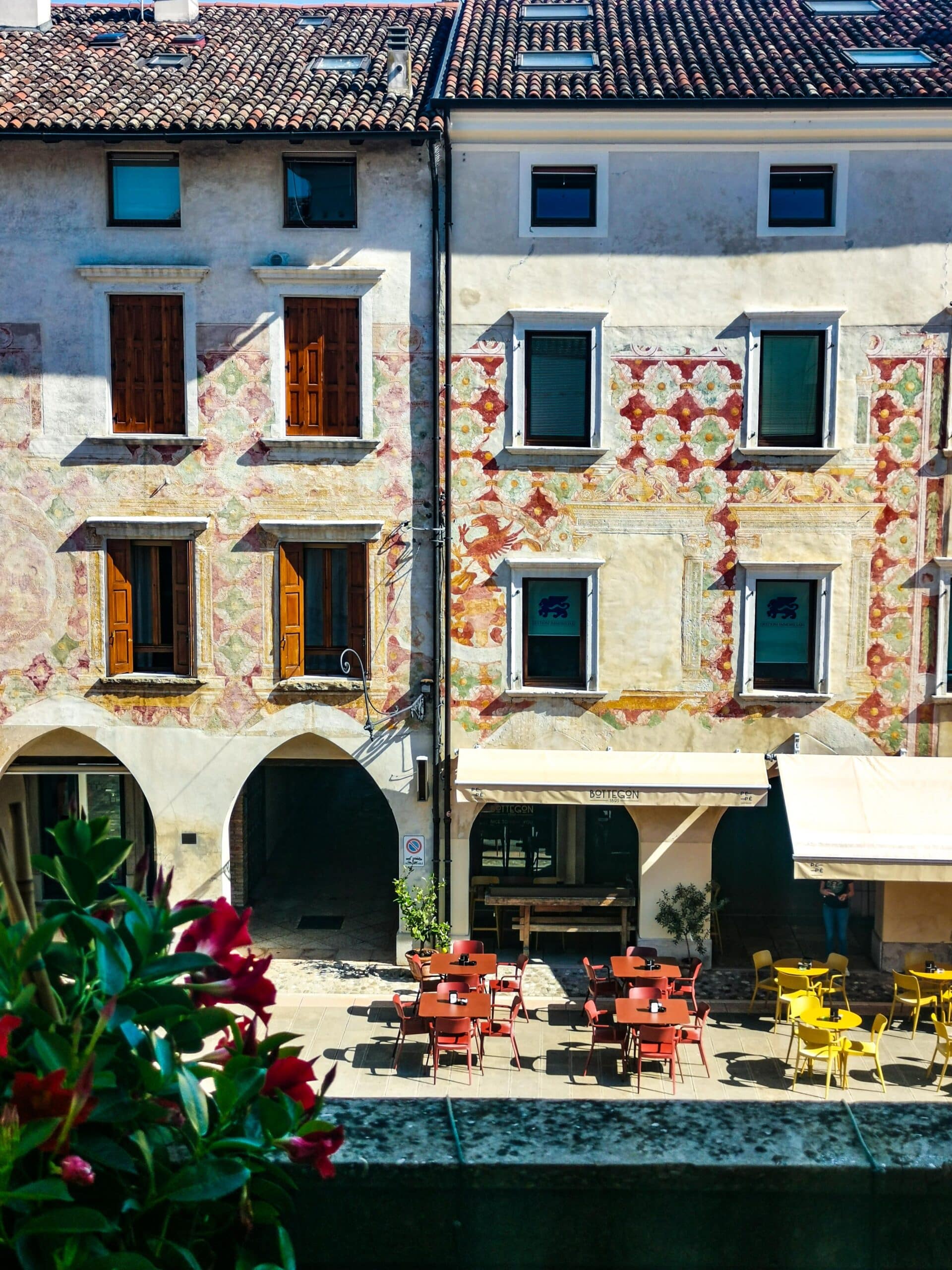 Uno scorcio della piazza pedonale di San Vito al Tagliamento Uno scorcio della piazza pedonale di San Vito al Tagliamento