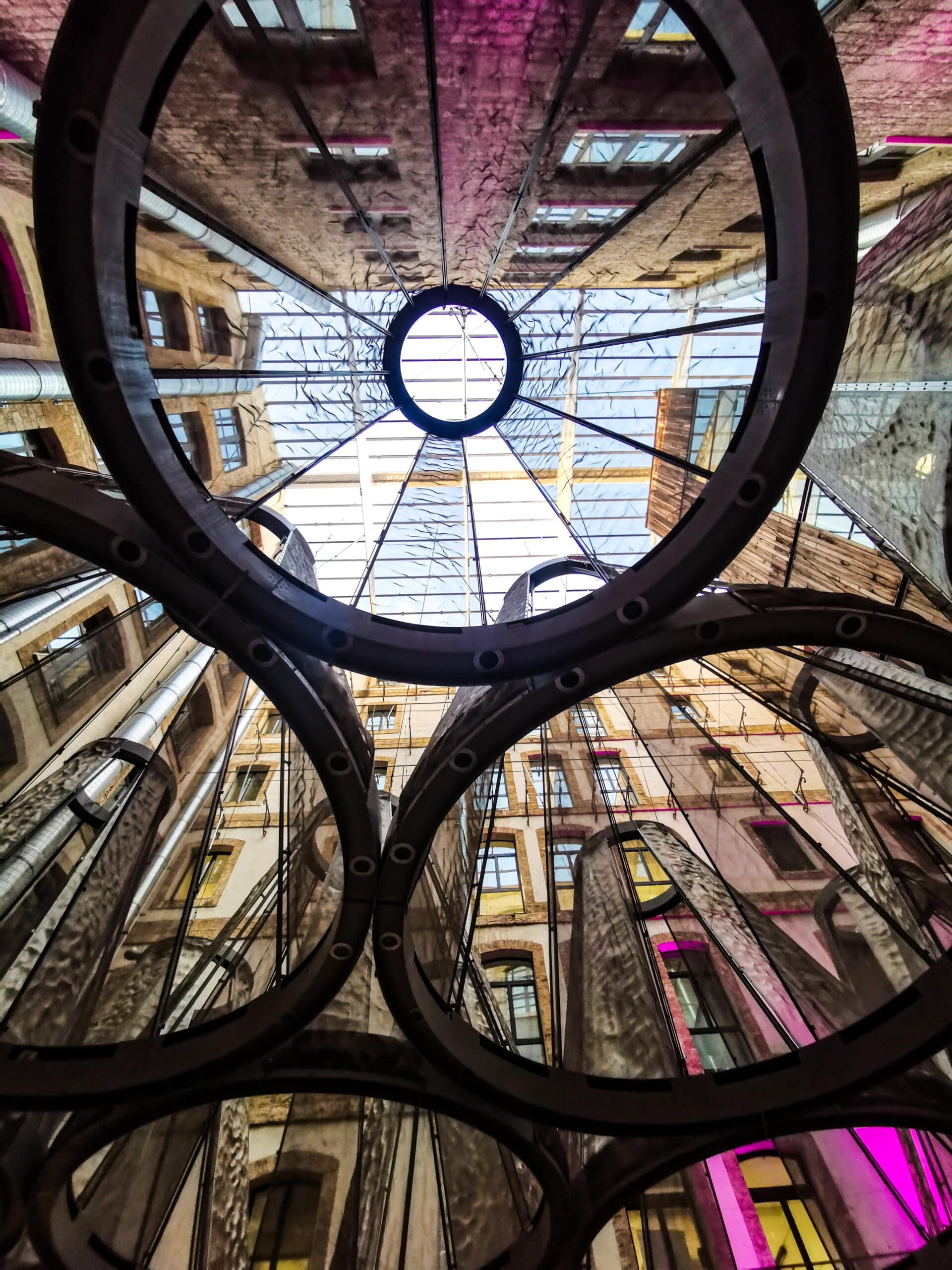 Installazione nei Docks Installazione nei Docks