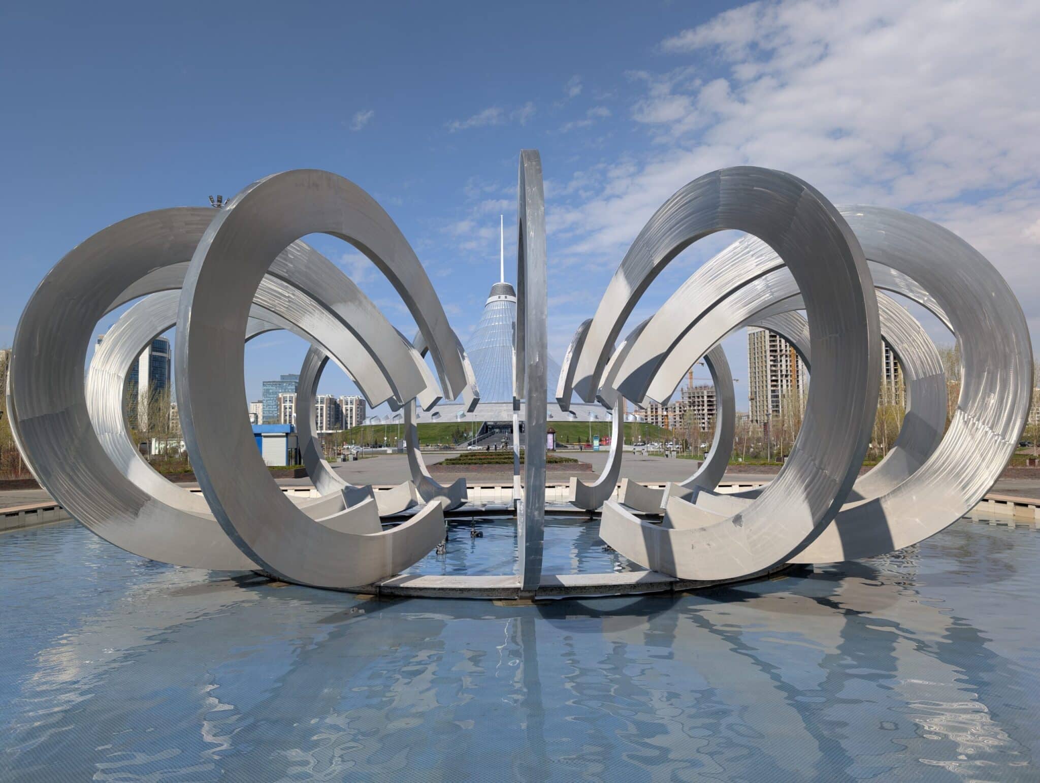 Fontana del Parco degli Innamorati ad Astana Fontana del Parco degli Innamorati ad Astana