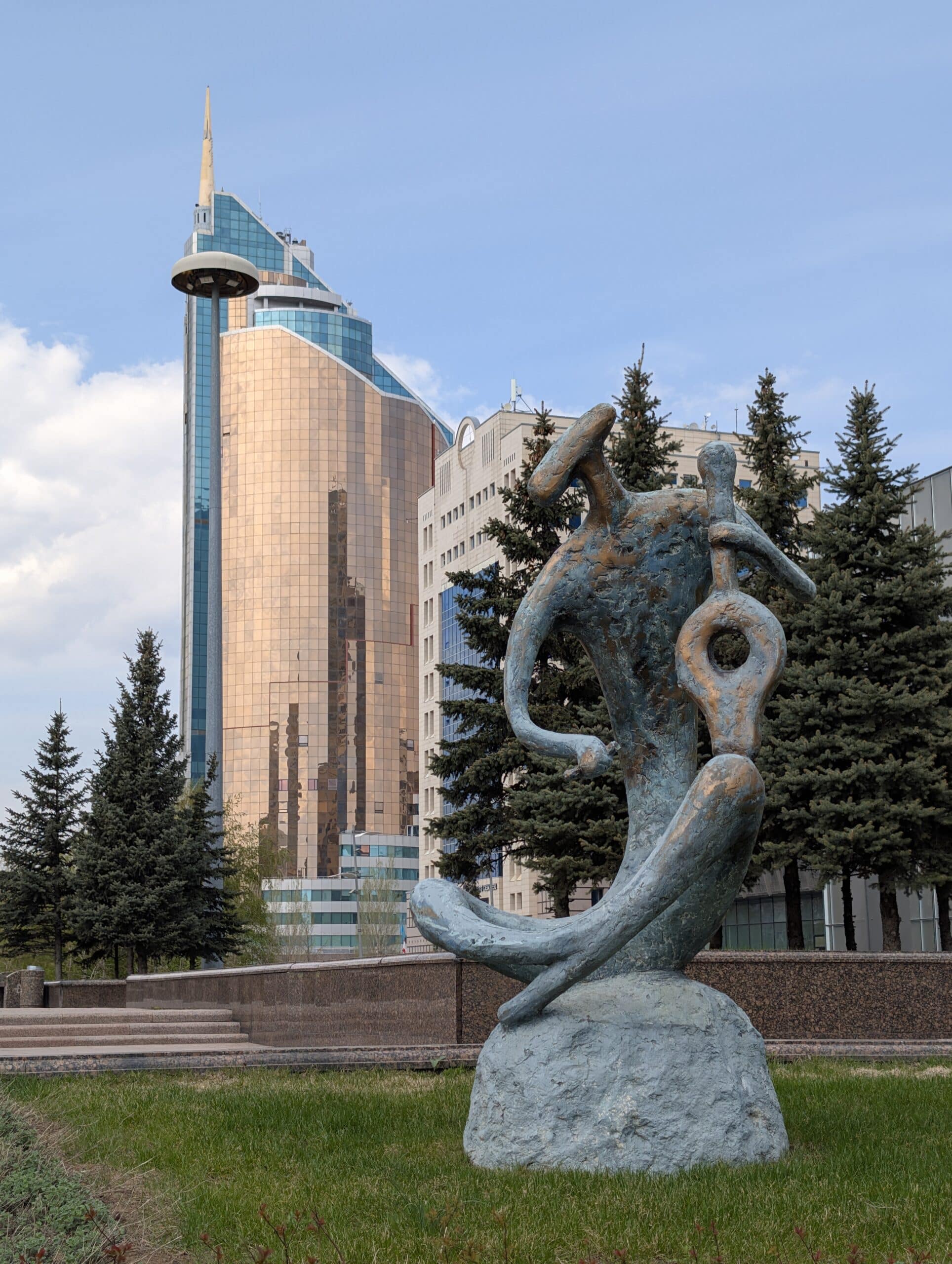 Il grattacielo definito comunemente l'accendino Il grattacielo definito comunemente l'accendino