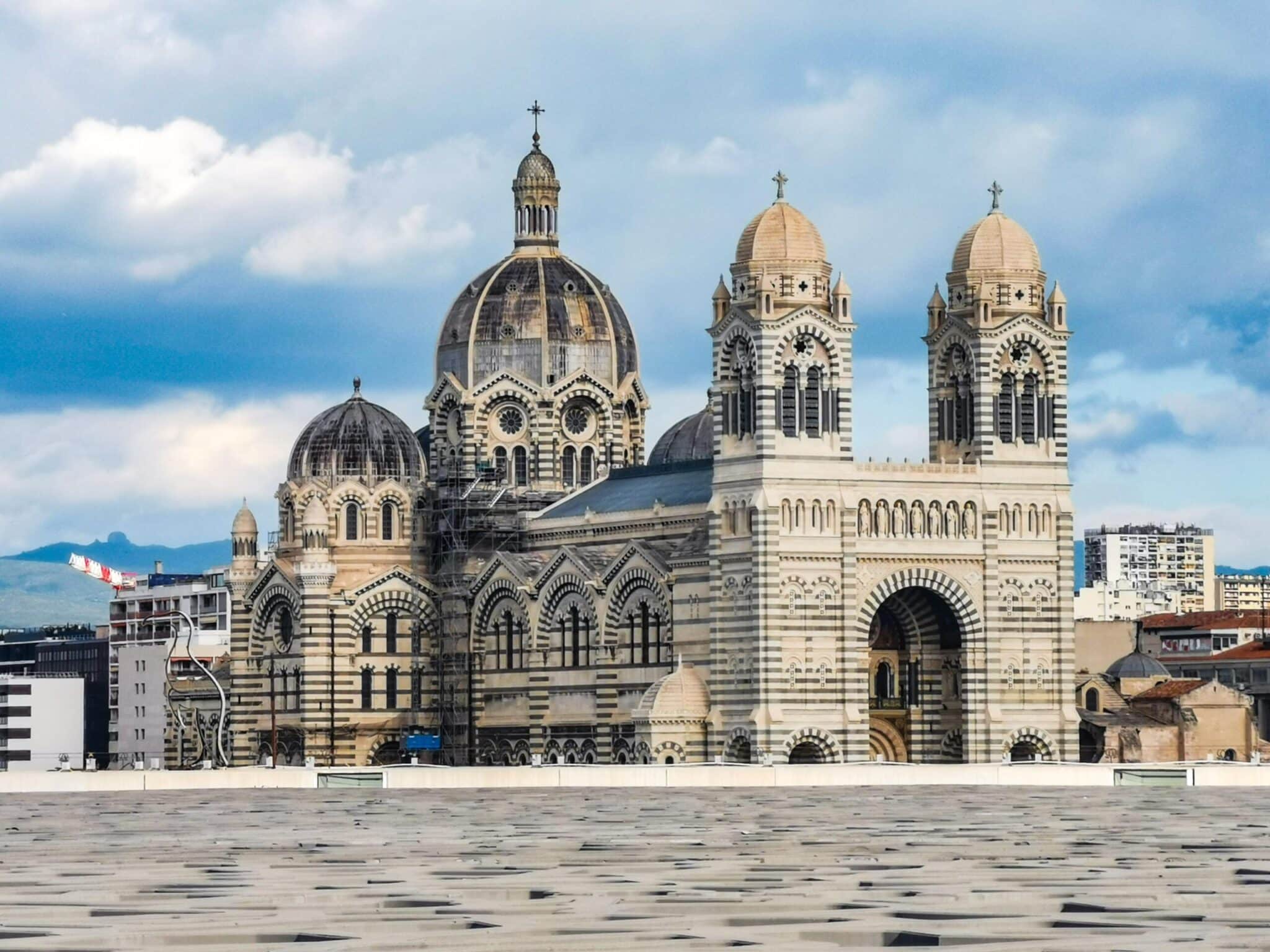La cattedrale vista dalla terrazza del Mucem La cattedrale vista dalla terrazza del Mucem