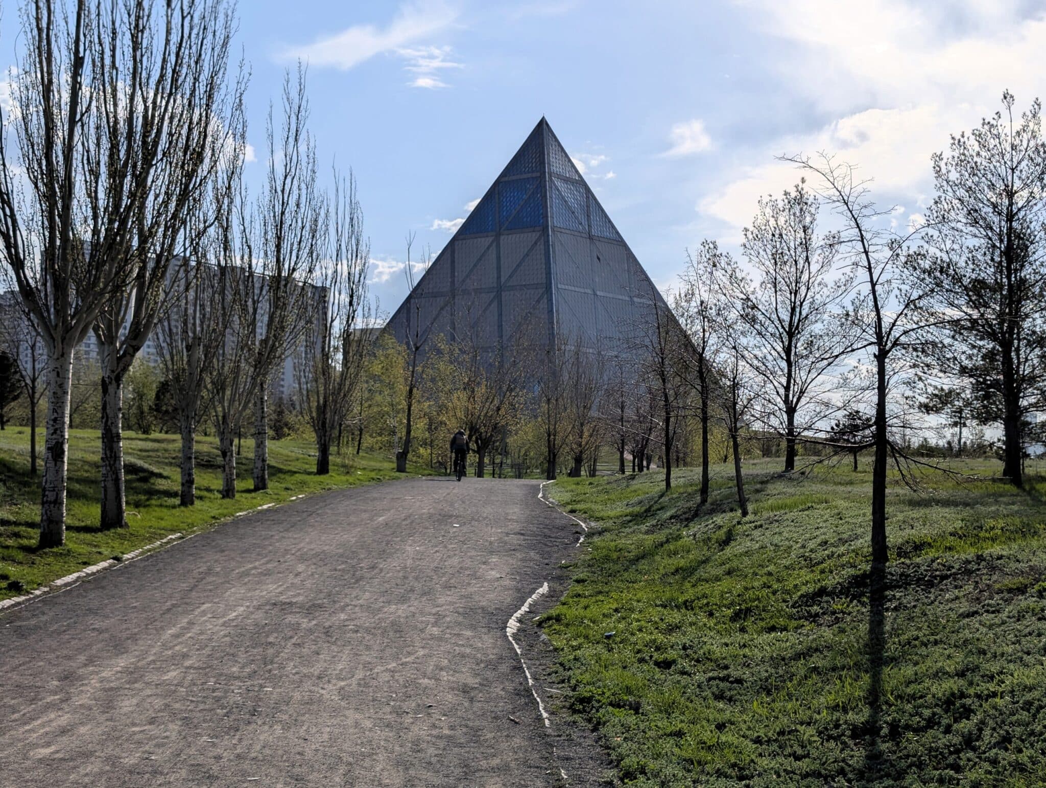 Piramide della Pace e della Riconciliazione 1 Piramide della Pace e della Riconciliazione 1