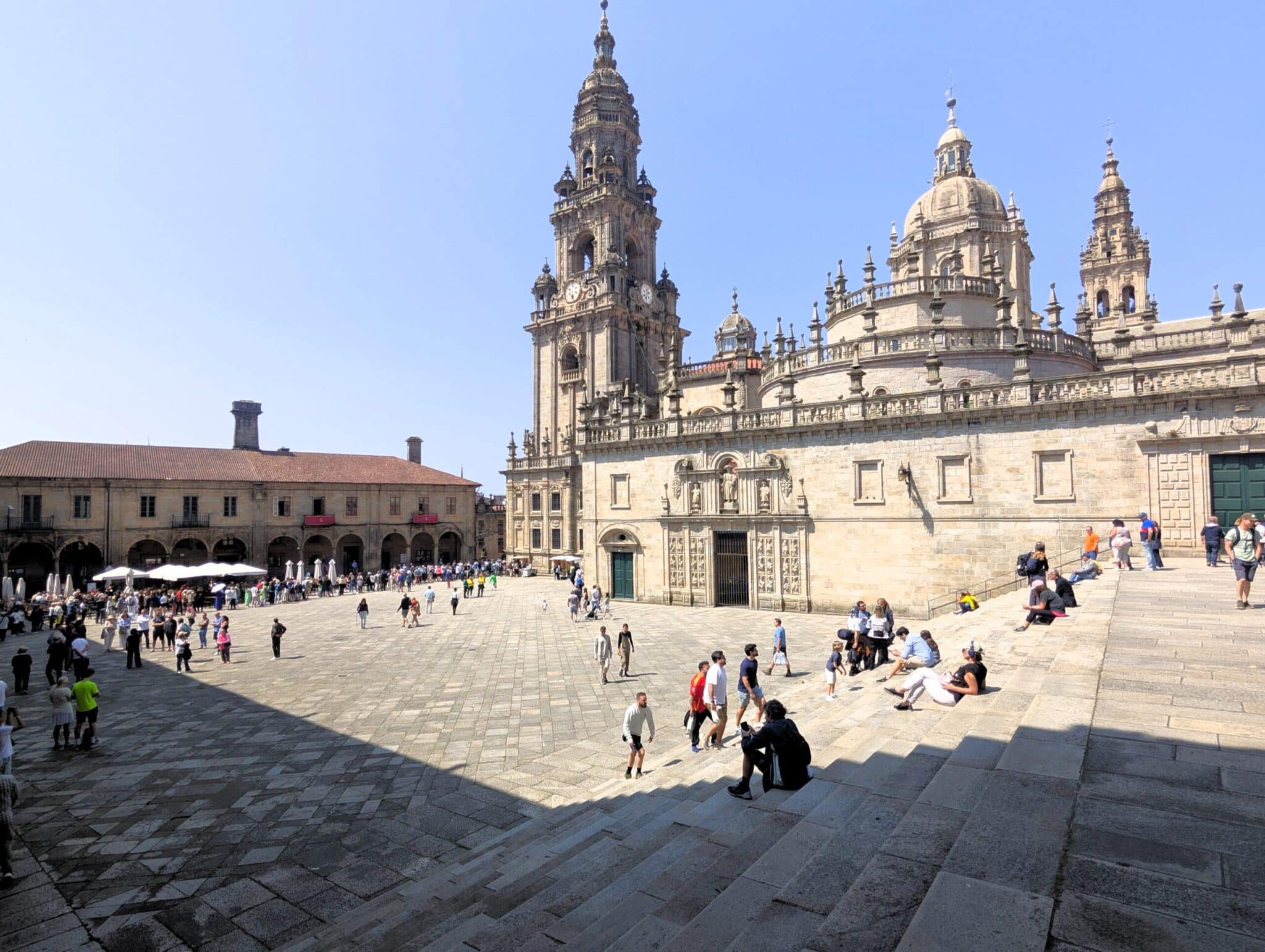 Praza do Obradoiro con la cattedrale di Santiago Praza do Obradoiro con la cattedrale di Santiago