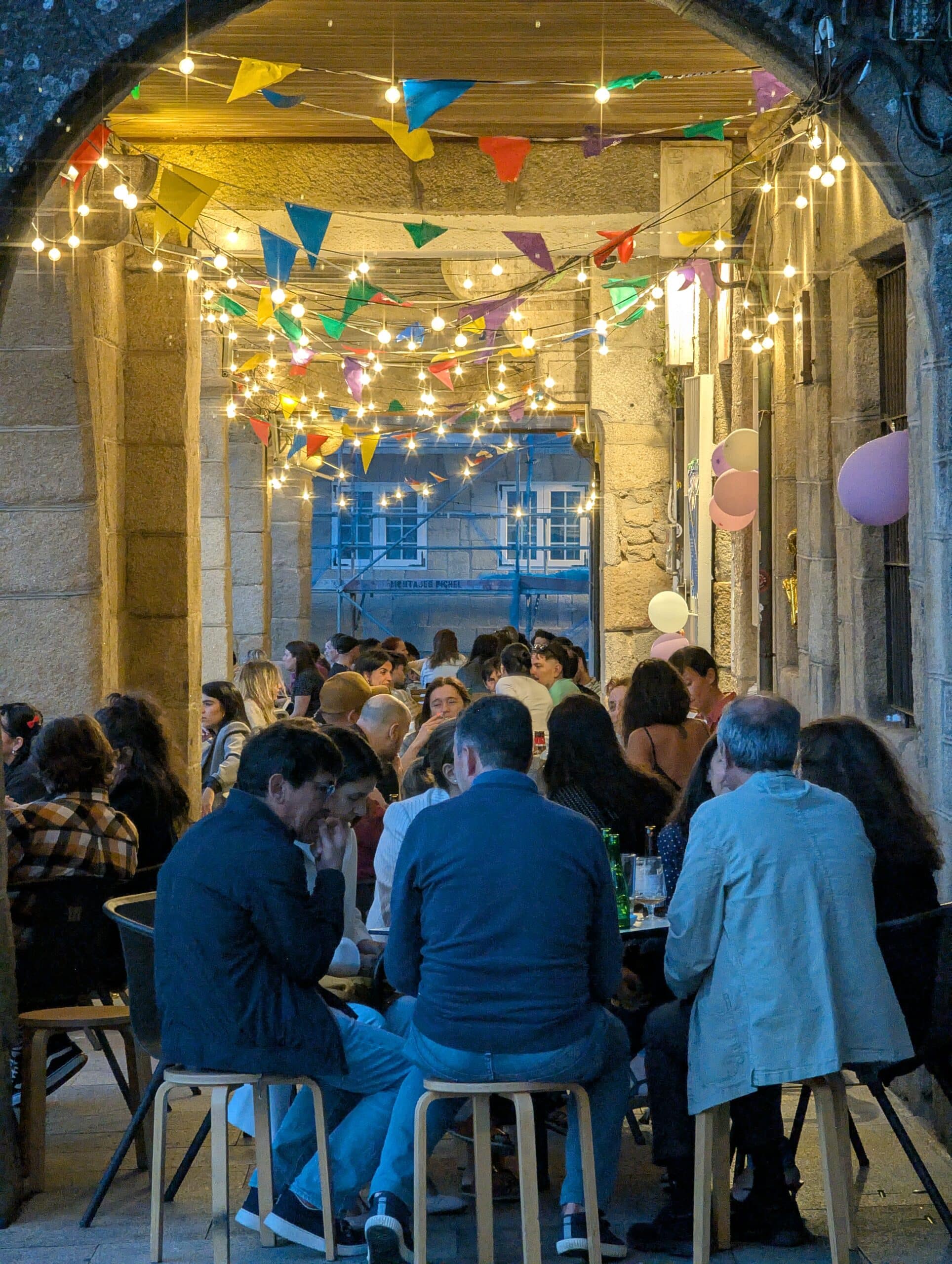 Serata in un locale a Pontevedra Serata in un locale a Pontevedra