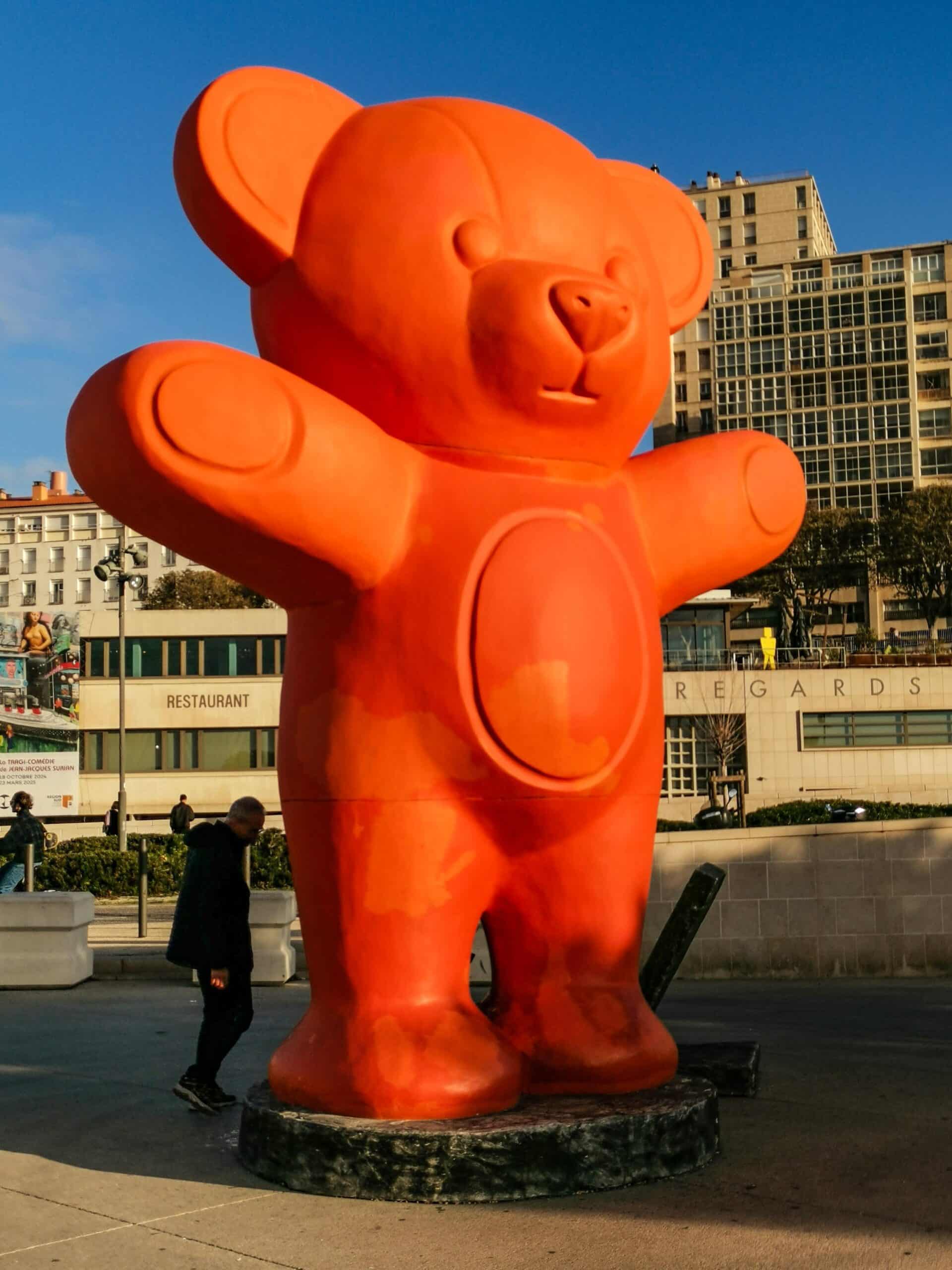 Teddy sulla baia del porto Teddy sulla baia del porto