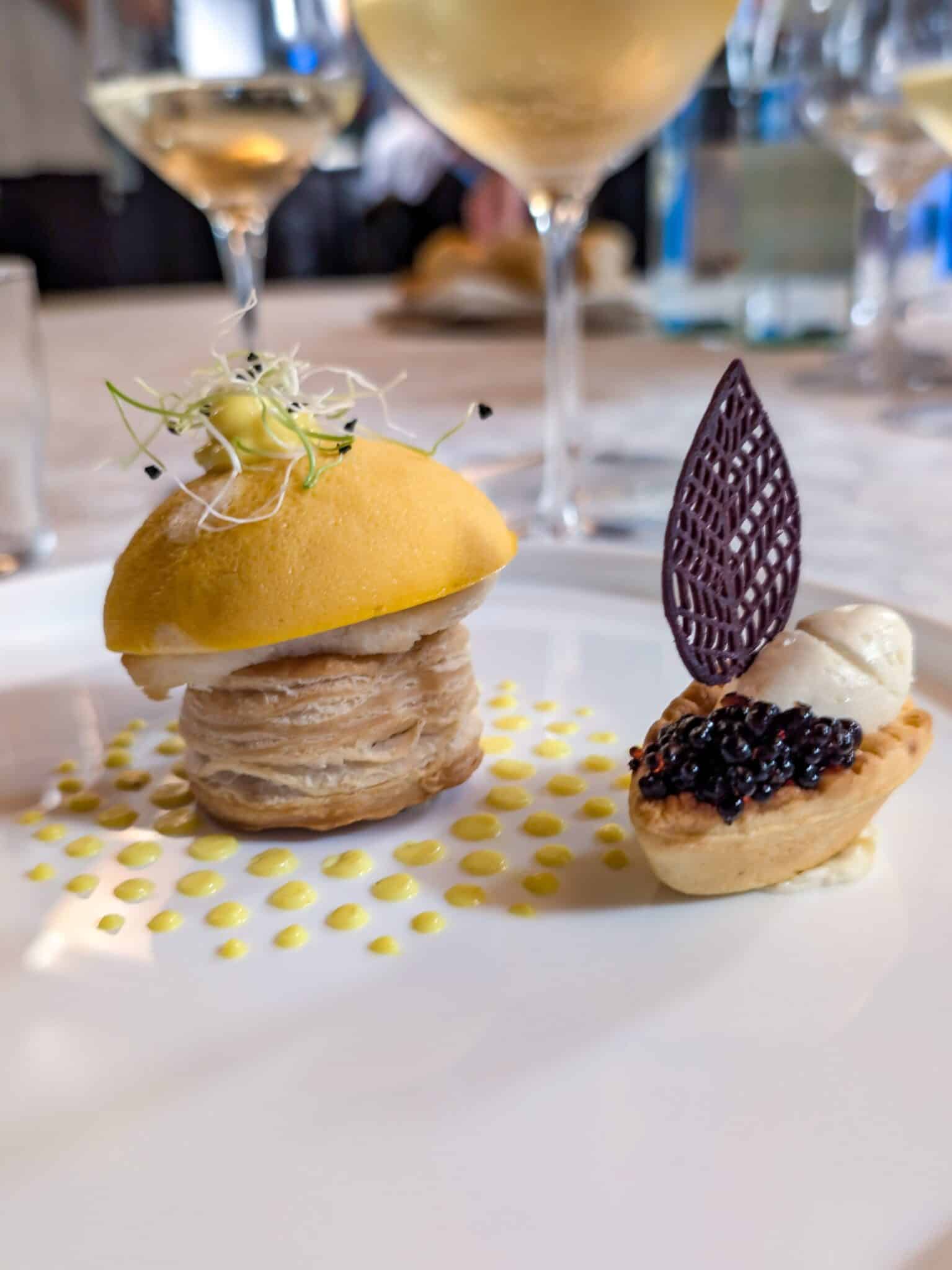 Finto fungo con fonduta di Montasio Finto fungo con fonduta di Montasio