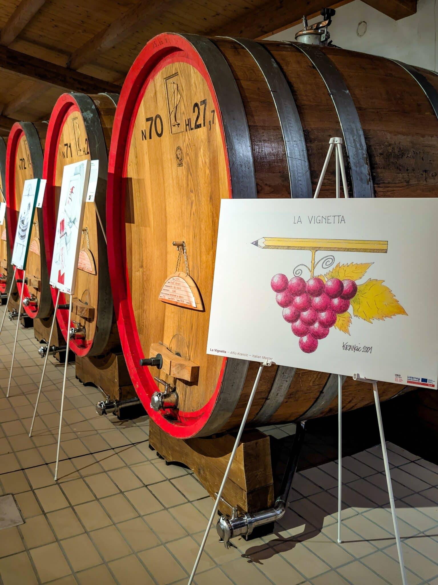 La cantina con le vignette di Spirito DiVino La cantina con le vignette di Spirito DiVino