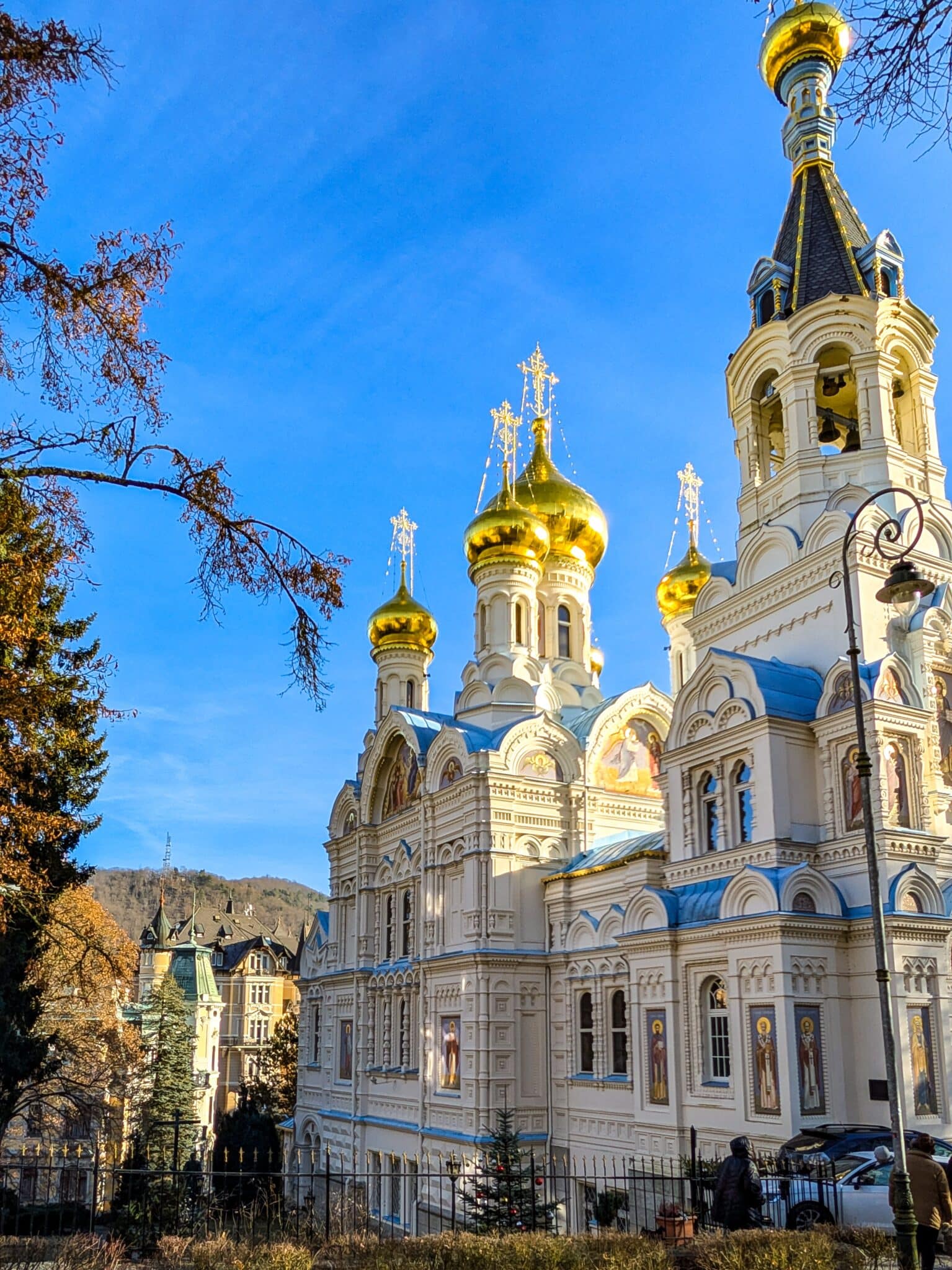 La Chiesa Ortodossa di San Pietro e Paolo La Chiesa Ortodossa di San Pietro e Paolo