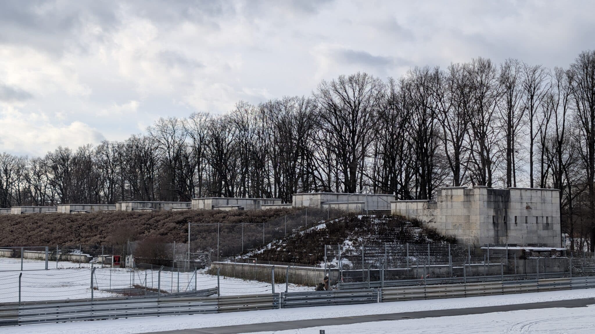 Le strutture delle tribune del Campo Zeppelin Le strutture delle tribune del Campo Zeppelin