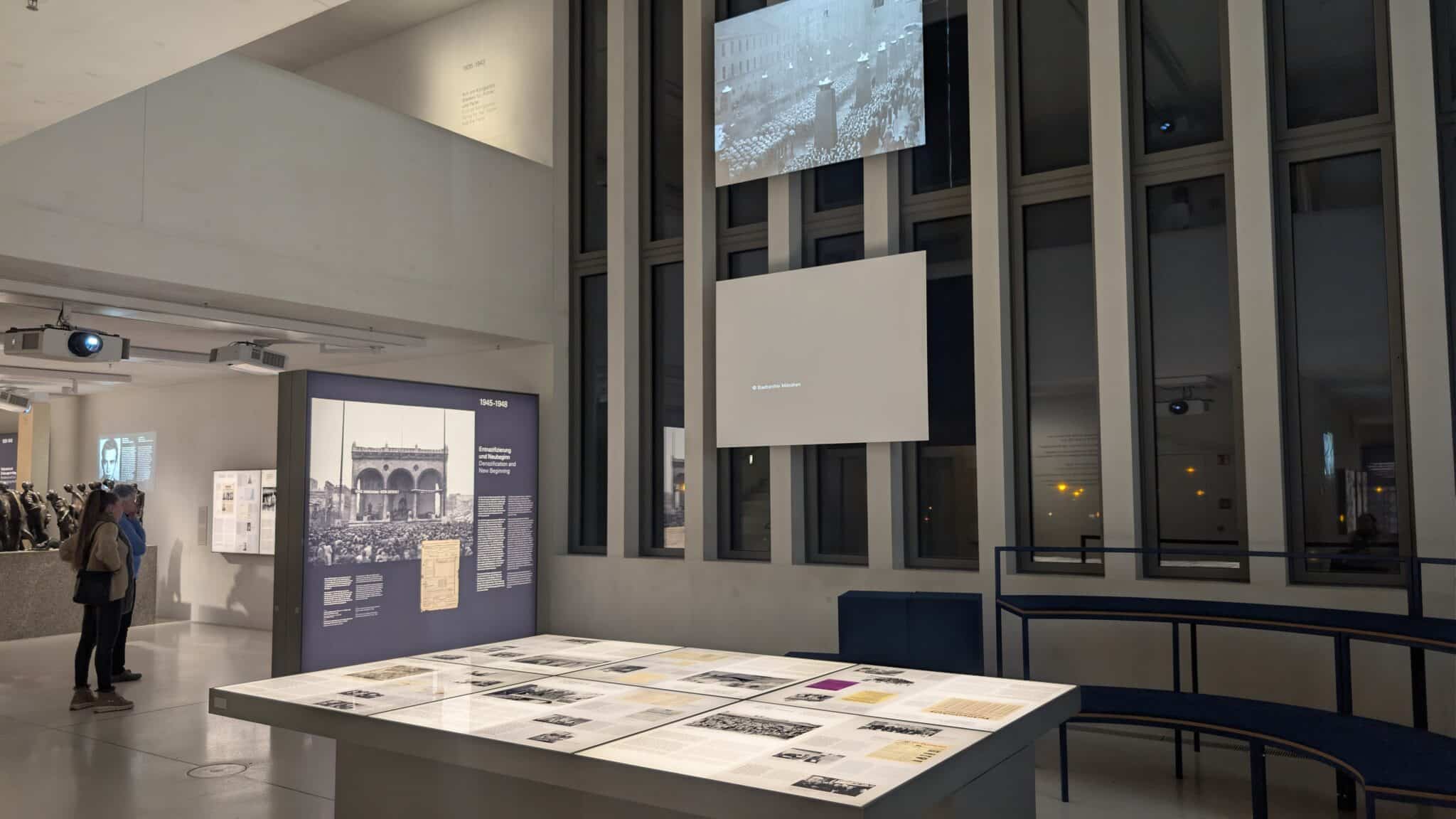 Una delle sale del Il Centro di Documentazione sul Nazionalsocialismo Una delle sale del Il Centro di Documentazione sul Nazionalsocialismo