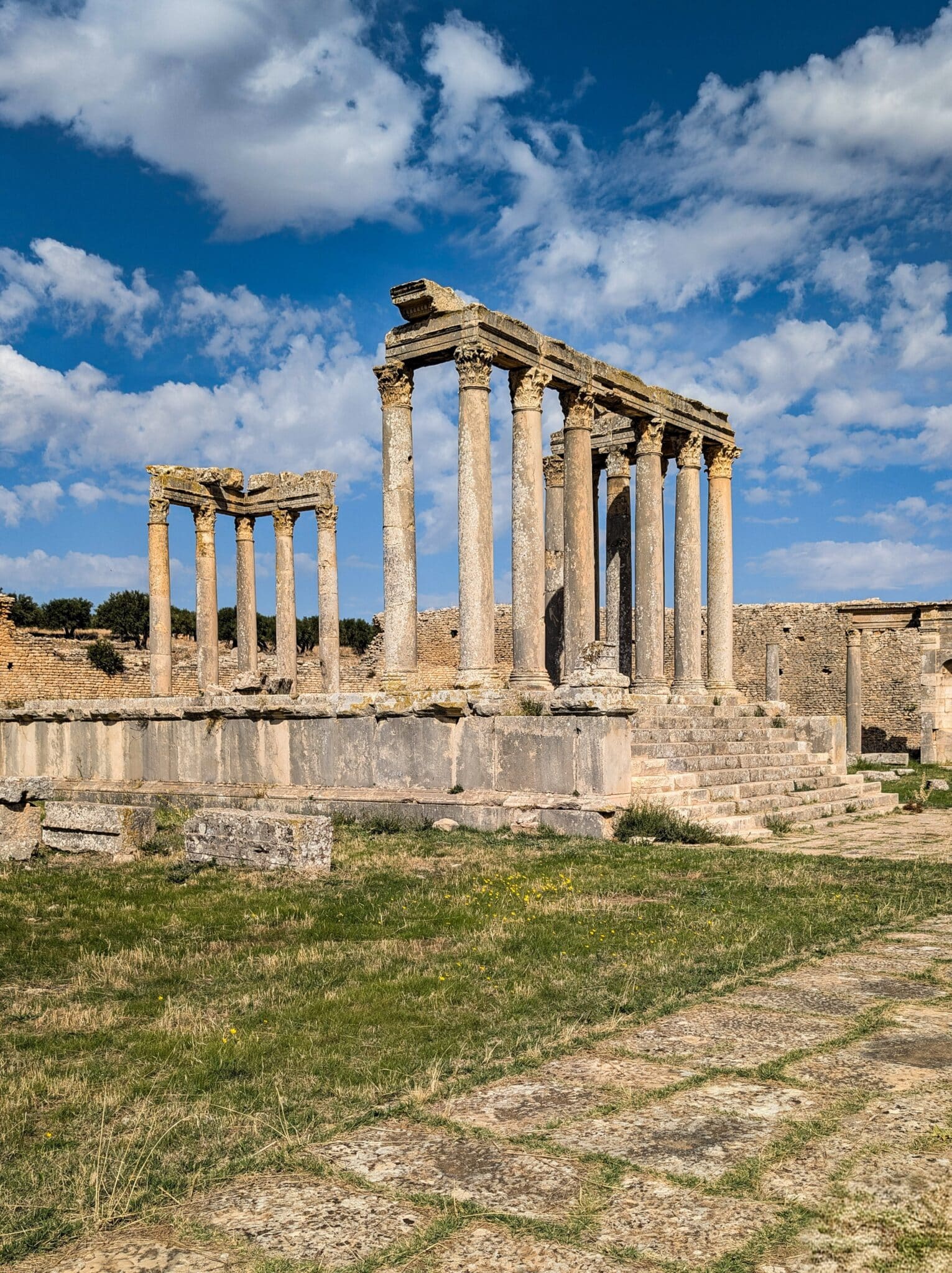 Il sito archeologico di Dougga Il sito archeologico di Dougga