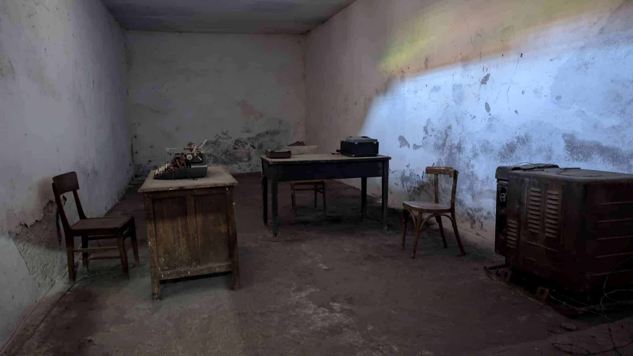 La stanza degli interrogatori La stanza degli interrogatori