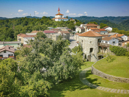 Il Carso Verde sloveno, 3 tappe imperdibili tra Postumia, Prem e Pivka nella Carniola interna