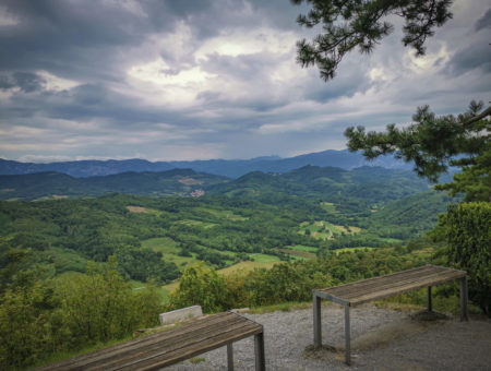 Sul Carso sloveno: itinerario tra grotte, villaggi, cavalli e panorami